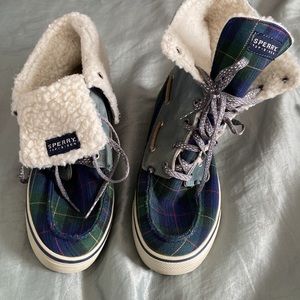Beautiful Sperry low top and high top woman's size 9